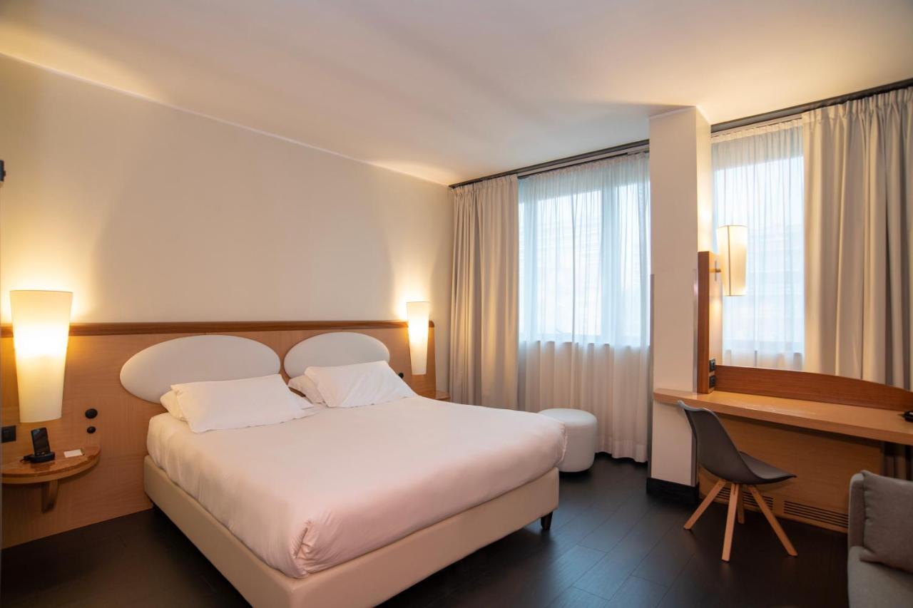 Mercure West 4* Rom
